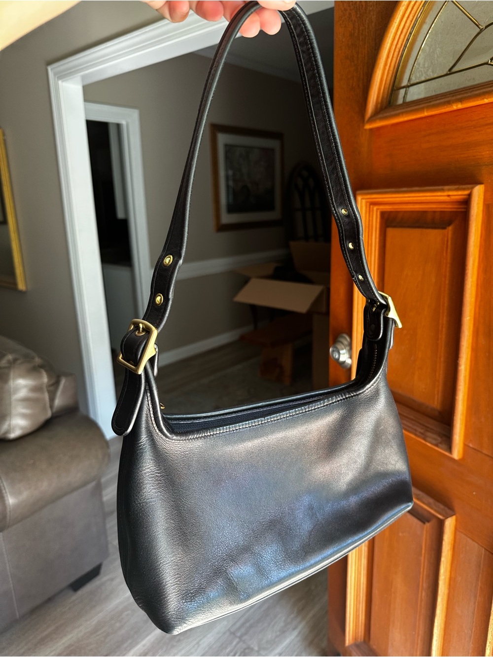 Vintage Coach Classic Black Leather Shoulder Bag - Picture 2 of 8